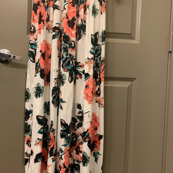 Floral maxi dress - Picture 2 of 4